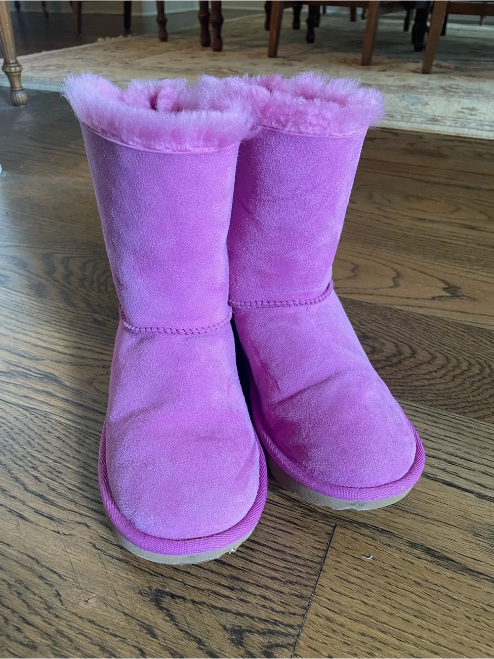 UGG Bright Lilac Bow Shearling Kids Boots - Size 4